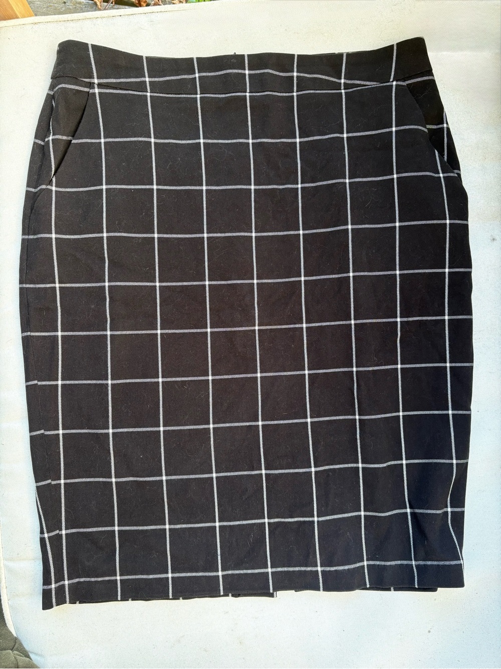 Kenar Black Pencil Skirt with White Windowpane Grid